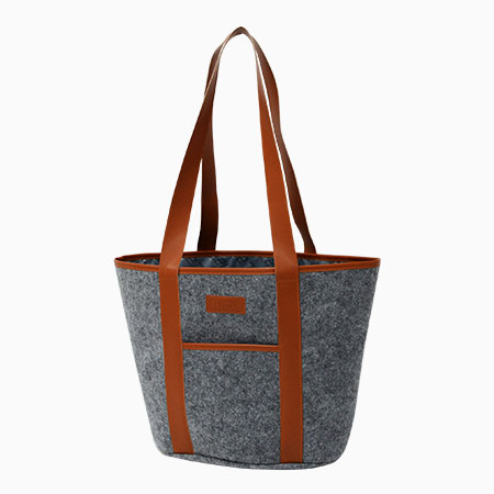 New product – Felt tote bags